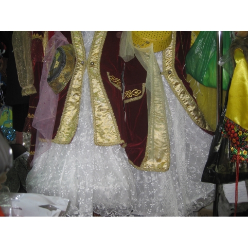 Кавказский национальный костюм для девочки